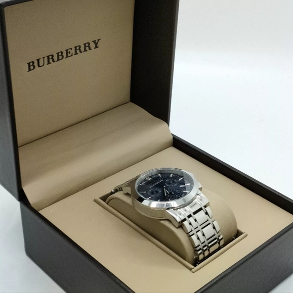 Auth Burberry BU1360 Heritage 40mm Stainless Steel Silver Watch - Picture 1 of 9